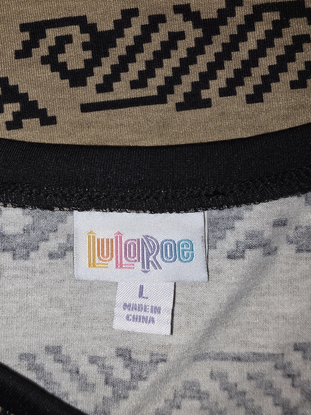 LulaRoe NWOT Elizabeth Long Sleeve Tunic Beige Retail$38 - Picture 2 of 6